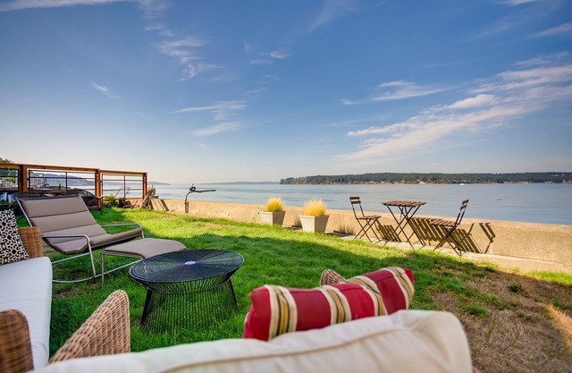 Beachfront Historical Home in University Place!