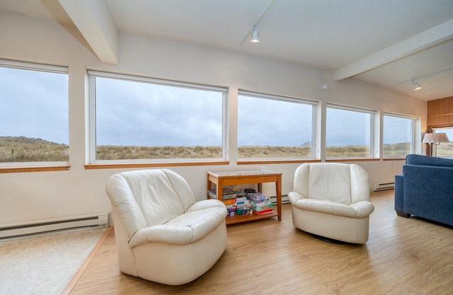 Erleben Sie dieses 3 Schlafzimmer Haus am Meer in Pacific City, Oregon