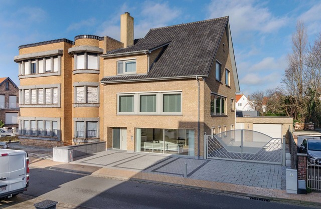 Elegantes Ferienhaus in De Panne mit Sauna