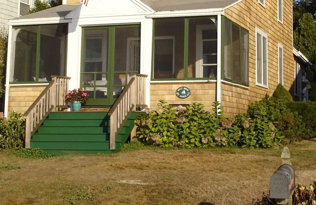 Beachfront House in Pawson Park