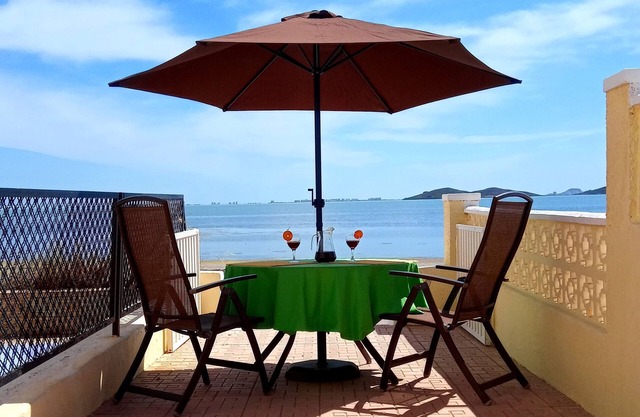 Beachfront House,sea views near historic Cartagena