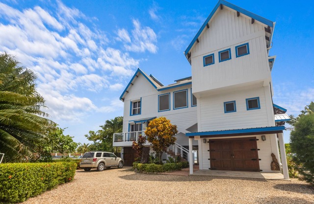 Haus am Strand mit privater Terrasse und Pool, Kajaks - tolle Aussicht und ruhige Gegend