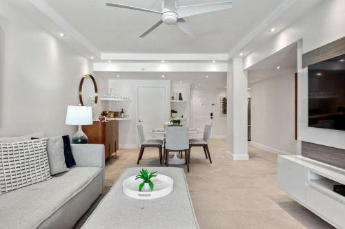 Beachfront Luxury 1BR-Ocean Villas