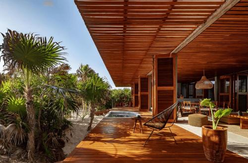 Beachfront Sian Kaan Villa 3