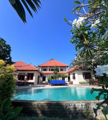 Beachfront Villa Jepun Segara