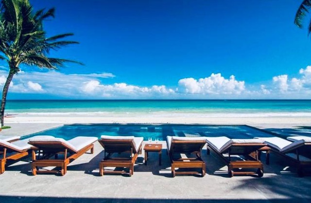 Beachfront Villa Large Groups, Fully Staffed with Transportation Included, All Inclusive Optional