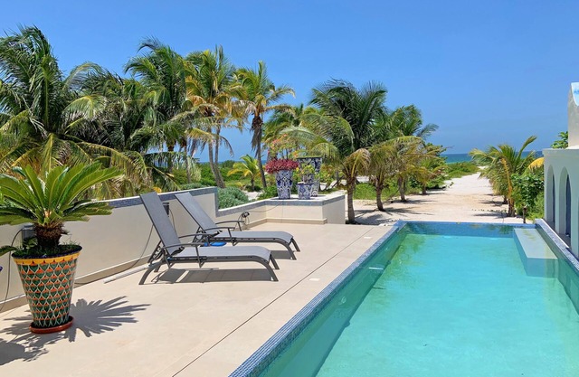Beachfront Villa with Infinity Pool