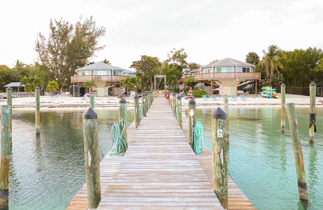 Beachfront Villa w/ Pier & Pool