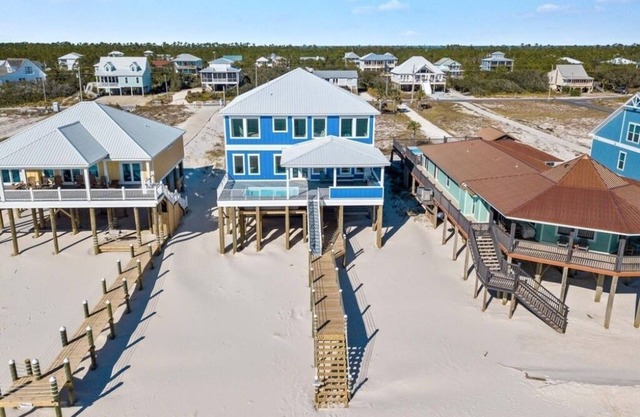 Beachfront with Heated Pool, Sleeps 24!