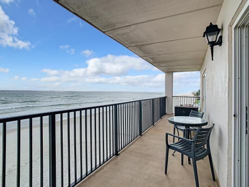 Beachfront with large private balcony ~ Shore Villa Condo