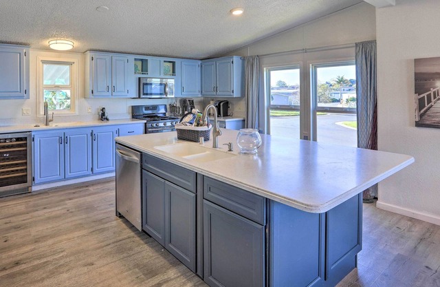Beachgoers' Haven in Arroyo Grande, 5 Mi to Ocean!