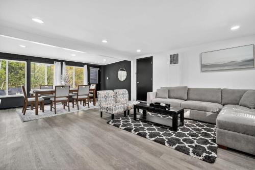 Beachpark Retreat Home-Huge outdoor fun, Game,Navy