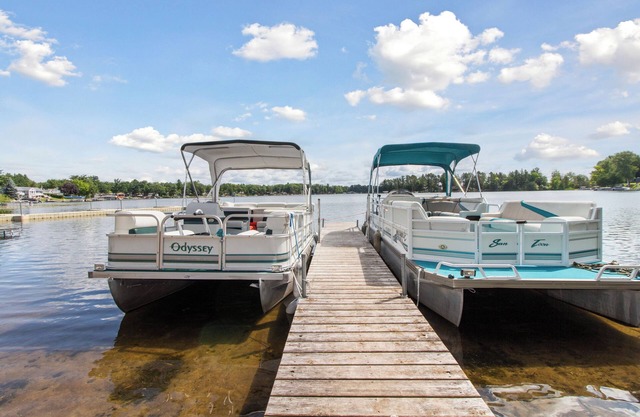 Beachside Bliss Meets Lakeside Tranquility. Your Perfect Getaway Awaits!