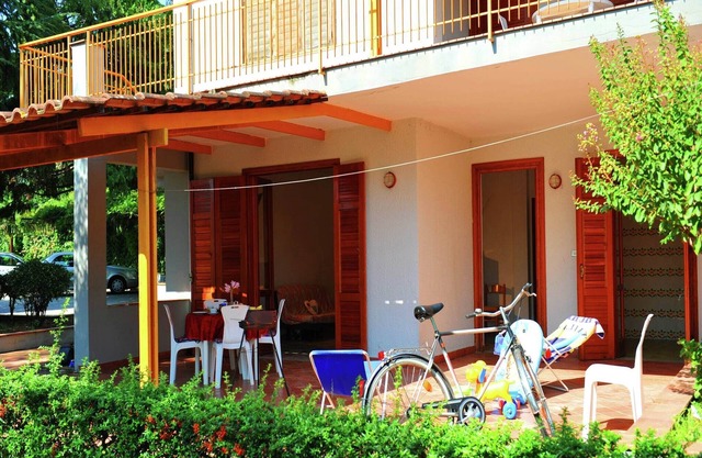 Moderne Ferienwohnung mit Swimmingpool in Palinuro
