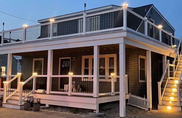 Beachside Getaway – Modern 2BR, Outdoor Shower, & Minutes to AC!