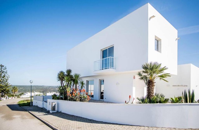 Beachside Villa 5 Bdr 6 Baths Sleeps 9plus ppl