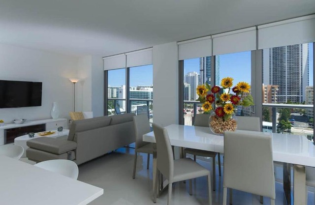 Beachwalk Resort - Luxurious & Spacious 3/3 Condo