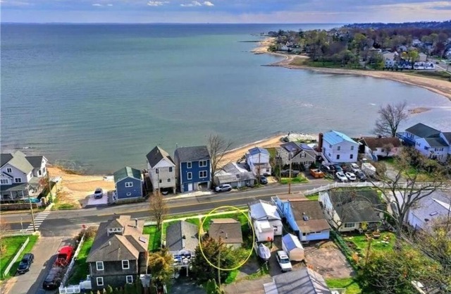 Beachy Bay Breeze Bungalow 2BR with parking and close to many amenities.