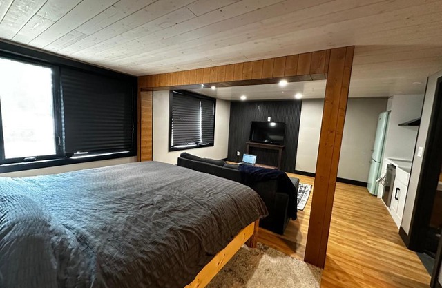 Beamsville Modern Rustic Suites