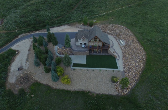 Bear Lake Cabin w/ lots of privacy and amazing Lake View