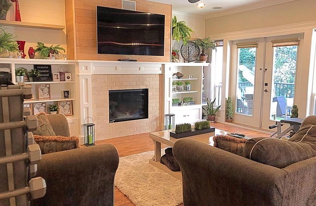Bear Mountain 3 Bedroom Modern Farmhouse Home