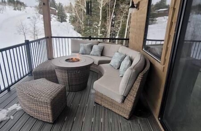 Bear Necessities Above Park City, Bear Necessities Above Park City