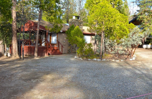 This cabin is a 2 bedroom(s), 1 bathrooms, located in Bass Lake, CA.
