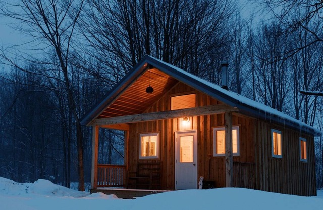 Bear Ridge Cabin by The Water