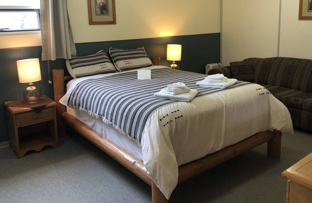 Stewart Mountan Lodge
