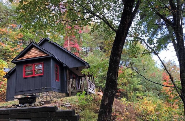 Beardsicle Bluff Cabin