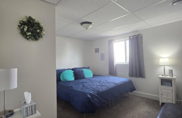 Bears Den 4-bedroom house with AC in Great Falls