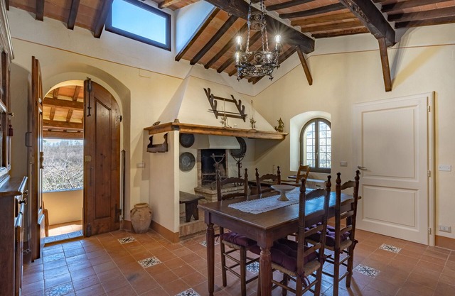Beatrice - Charmante Unterkunft in einem historischen Bauernhaus in der Nähe von Montepulciano
