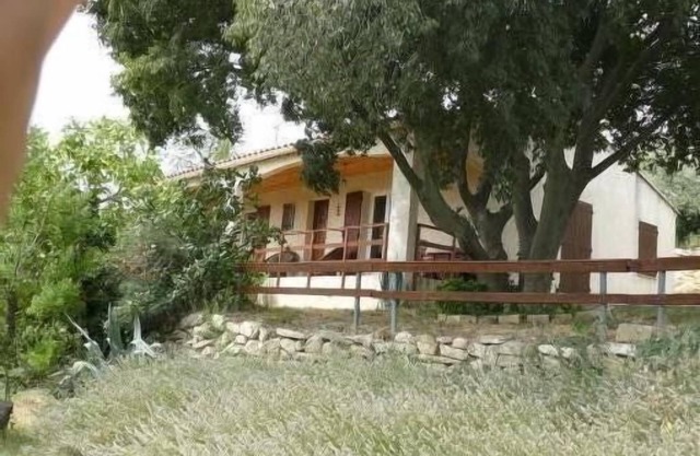 BEAUCAIRE New House in einem 4 hectates Grundstück