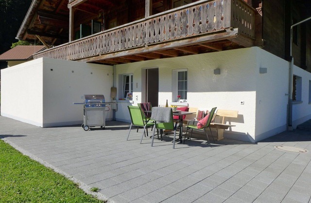 Schöne Wohnung für 7 Leute mit W-LAN, TV, Balkon, Panoramablick und Parkplatz