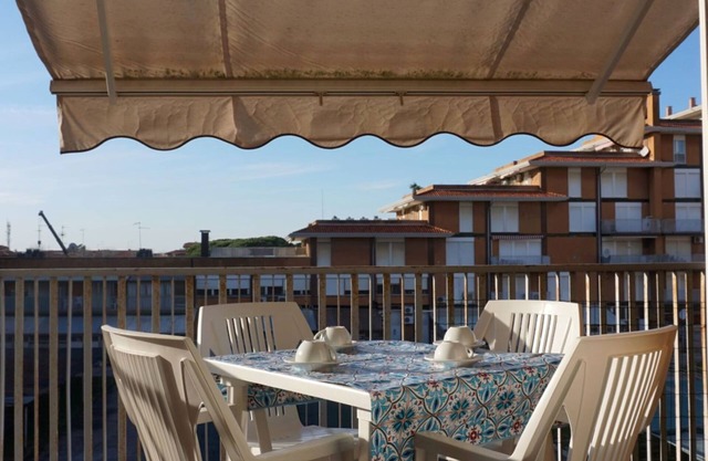 Schöne Wohnung mit Terrasse für 5 Gäste