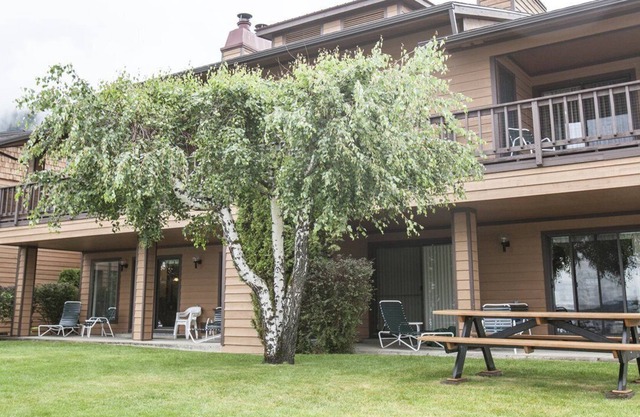 Beautiful 1 bedroom unit at resort, sleeps 4