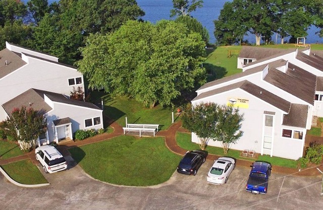 Beautiful 1 bedroom unit at resort, sleeps 4