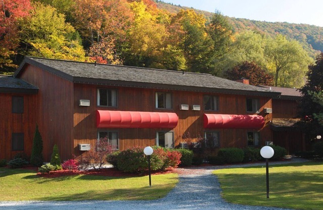 Beautiful 1 bedroom unit at resort, sleeps 6
