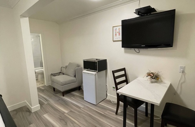 Beautiful 1 bedroom suite in Radium Hot Springs