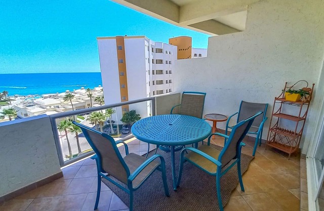 Schöne 1½-Zimmer-Wohnung am Meer von Cortez im Las Palmas Resort BN-503A