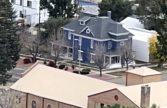 Beautiful 1894 B&B. Sleeps up to 20. Contact for whole property!