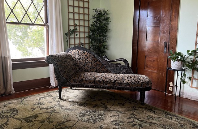 Beautiful 1895 Mansion + Enchanting 2 Acre Garden.