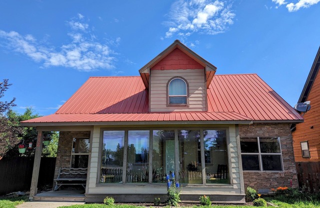 Beautiful 2,000 sq. ft. home in town in Gunnison, Colorado!