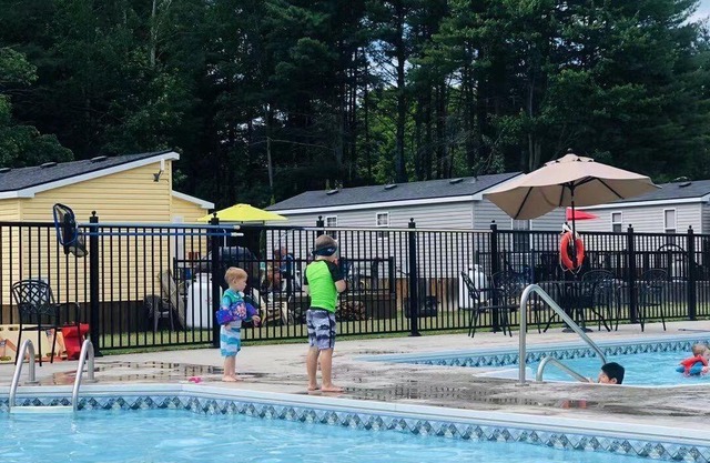 Beautiful 2+1 bedroom cottage shamrock bay resort with swimming pool