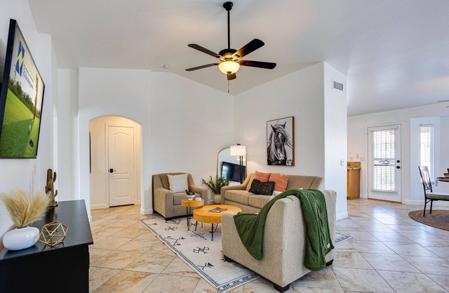 Beautiful 2/2 in Springfield 55+ Golf Community 30 night minimum
