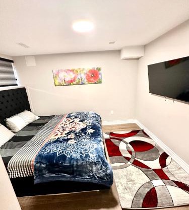 Beautiful 2 Bedroom Basement