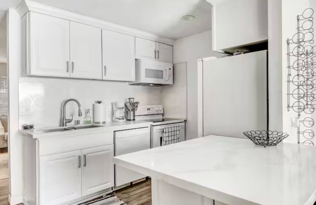 Beautiful 2-bedroom condo Orange County CA Everything needed garage WiFi and AC.