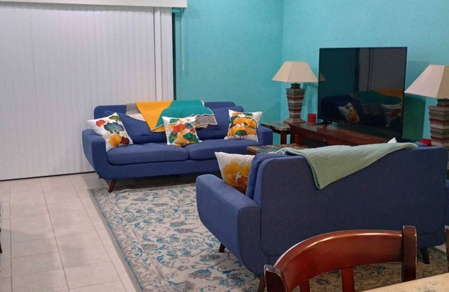 Beautiful 2-bedroom house with AC in Cape Coral