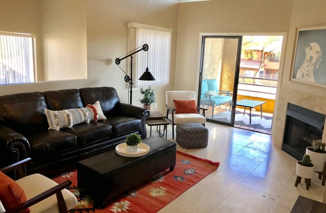Schöne 2bd / 2ba Eigentumswohnung im Herzen von Scottsdale
