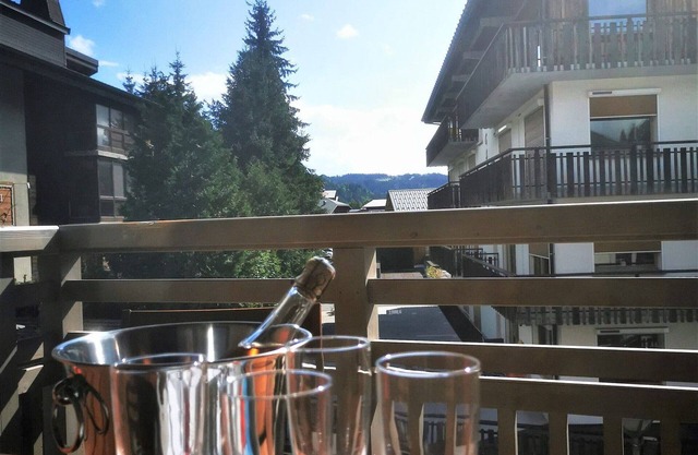 Schönes 3* 2-Zimmer-Apt., Les Gets Zentrum, Terrasse, Parkplatz, Ski- und Fahrradraum